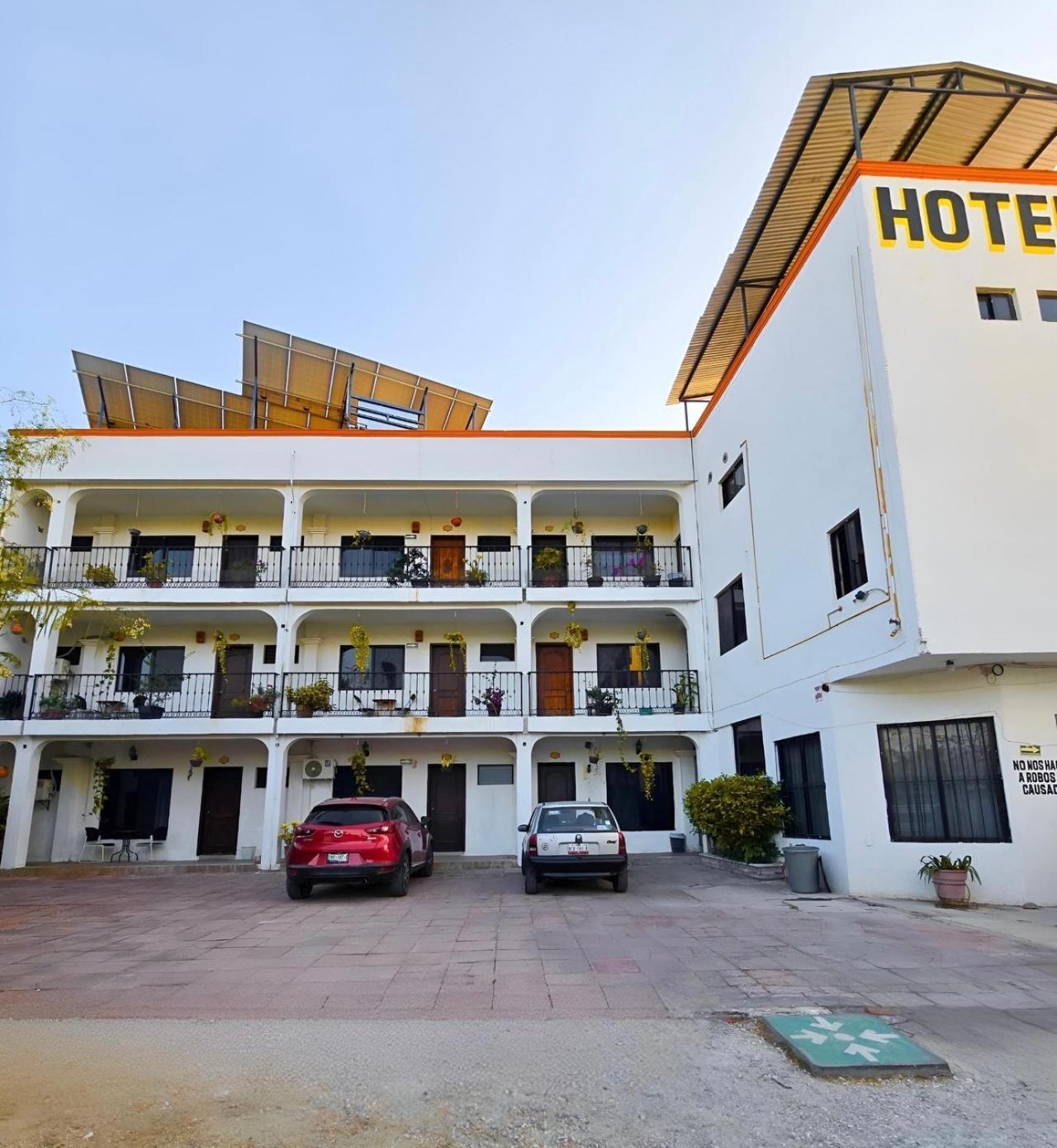 Hotel Villa Esmeralda Tuxtla Gutiérrez エクステリア 写真