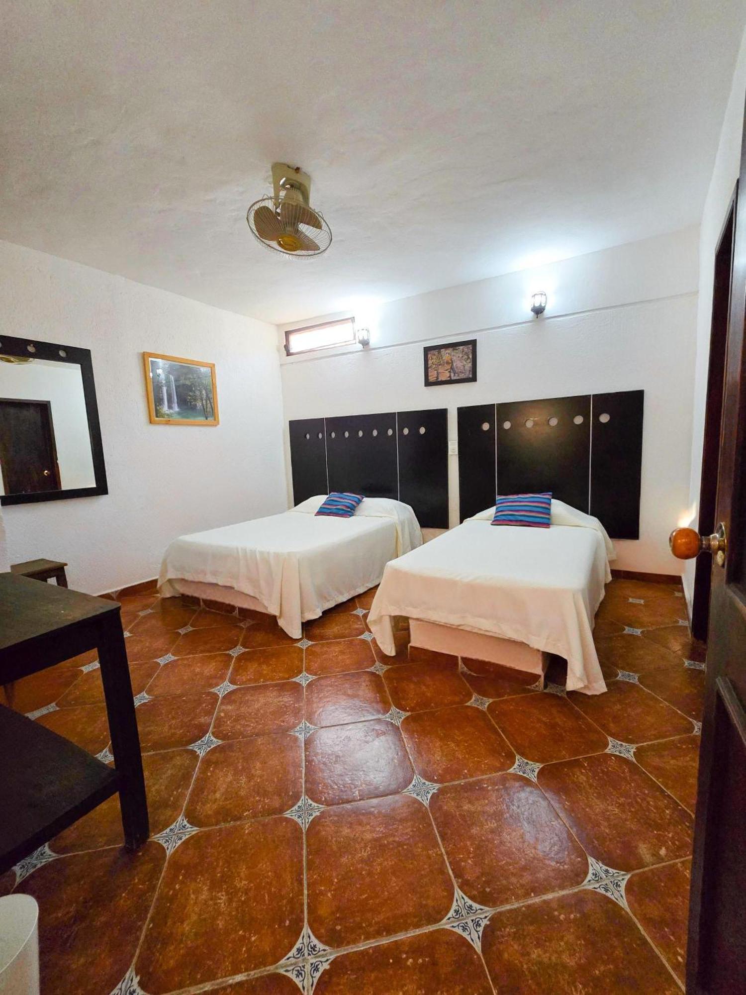 Hotel Villa Esmeralda Tuxtla Gutiérrez エクステリア 写真